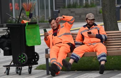 Один россиянин заменит трех мигрантов: Госдума очищает ЖКХ от этнических кланов