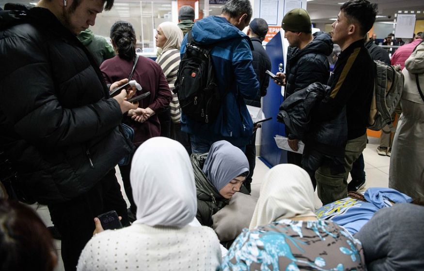 Мигрантов заставят платить налоги, и даже за детей. Лавров жёстко осадил США. Сырский рвётся в бой: главное к утру