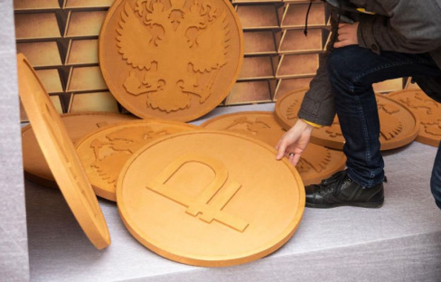 Хазин: Европа заканчивается на Урале и Кавказе. Что происходит с зоной влияния рубля?