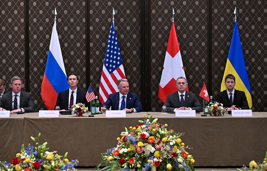 Раскол в Киеве? Украинские делегации перессорились прямо во время переговоров