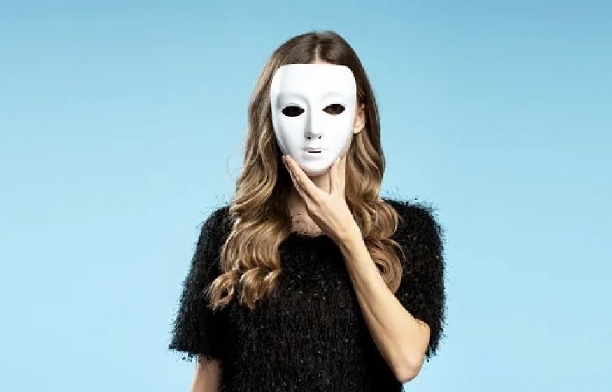 Мертва для государства: беглая чиновница 13 лет пряталась под чужим именем Мертва для государства: беглая чиновница 13 лет пряталась под чужим именем