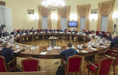 Целомудрие в законы РФ. Главлит вернётся, мат и аниме под запретом — Госдума готовит цензуру