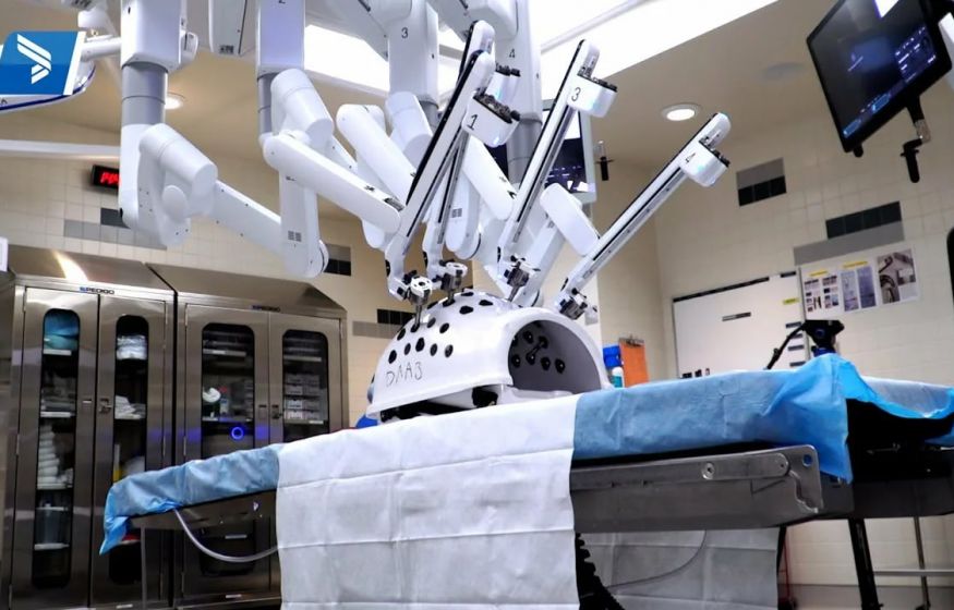 Точность впечатляет. В России появился полностью отечественный робот-хирург Точность впечатляет. В России появился полностью отечественный робот-хирург