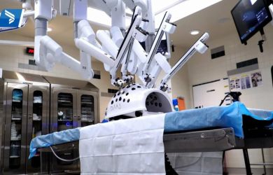 Точность впечатляет. В России появился полностью отечественный робот-хирург