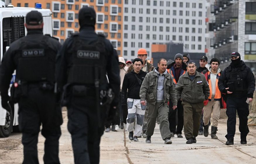 «Лакуну закроют»: Госдума решила, что халява для мигрантов закончилась «Лакуну закроют»: Госдума решила, что халява для мигрантов закончилась