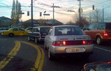 АвтоВАЗ в шоке: рынок рухнул хуже, чем 20 лет назад. Цены в небо, народ бунтует — конец Lada?