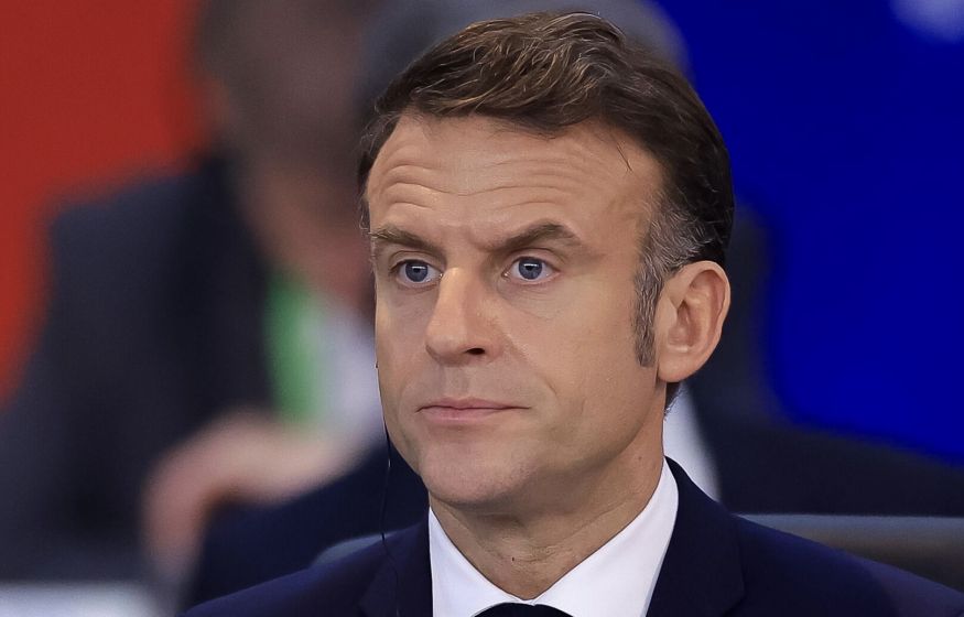 Опростоволосился! Строгий выговор по адресу: советник Макрона не смог дозвониться до Кремля Опростоволосился! Строгий выговор по адресу: советник Макрона не смог дозвониться до Кремля