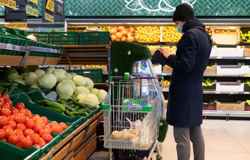 Кошельки россиян пустеют, цены на еду зашкаливают, а качество падает: в Госдуме забили тревогу Кошельки россиян пустеют, цены на еду зашкаливают, а качество падает: в Госдуме забили тревогу