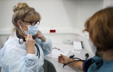 Не спеши в постель: каждый третий больной сифилисом в Татарстане — приезжий. Врачи шокированы скрытыми формами заразы