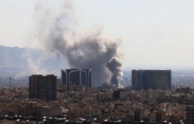 Иран бьёт по монархиям залива – почему они молчат? Шокирующий разбор Подоляки