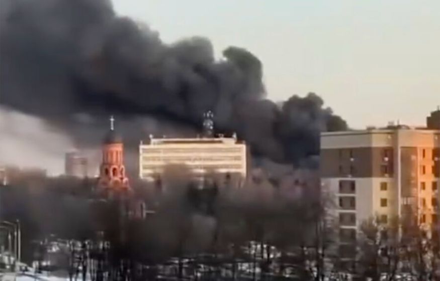 «Почему нам нельзя ответить за Брянск, как персам?». Дипломатов РФ атаковали. Зеленский заявил о козыре: главное к утру