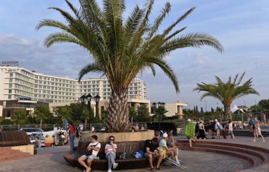 Стройка на восьмёрку: топ-менеджеры "Газпрома" попали в бега из-за детских денег