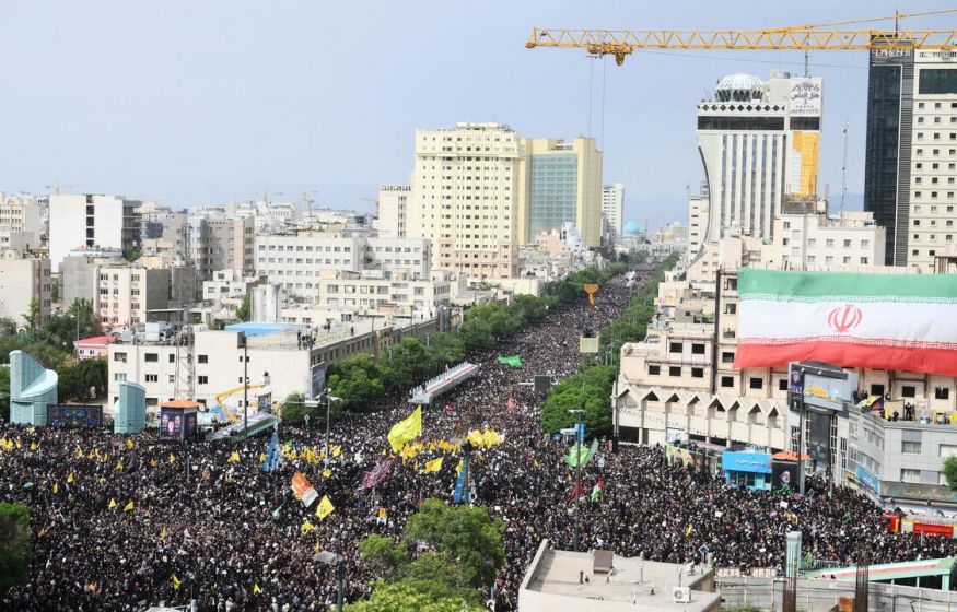 Сенсация Ирана: вдова старшего Хаменеи чудесным образом выжила, а преемник вышел на связь с траурным заявлением