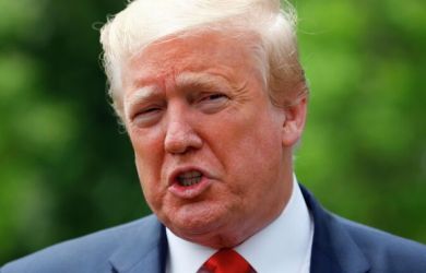 Израиль слил компромат, Трамп слил бомбы: 52% американцев уверены — удар по Ирану прикрывает «педофильское досье»