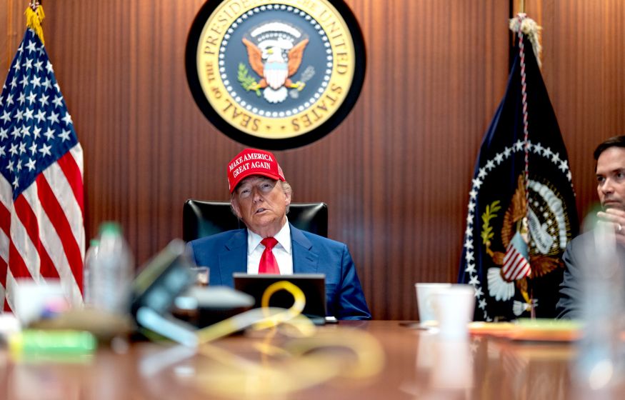 США в шоке: триллион долларов на Иран? Трамп разорит американцев