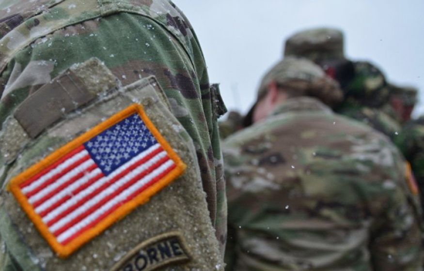 «Гарант безопасности» в бегах: Солдаты США трусливо прячутся по норам. Трамп потерял всё