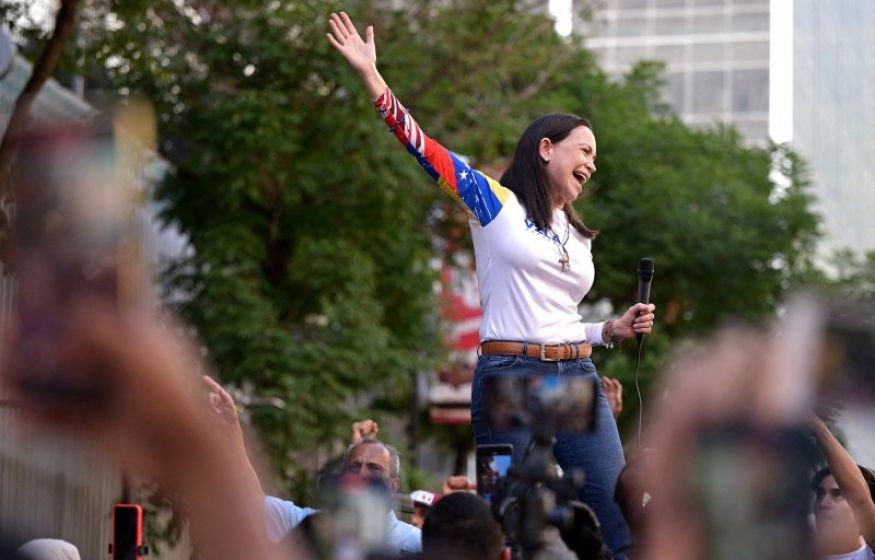 «Налетай, подешевело»: Навальная Мачадо предложила отдать нефть Венесуэлы американцам под аплодисменты... «Налетай, подешевело»: Навальная Мачадо предложила отдать нефть Венесуэлы американцам под аплодисменты...