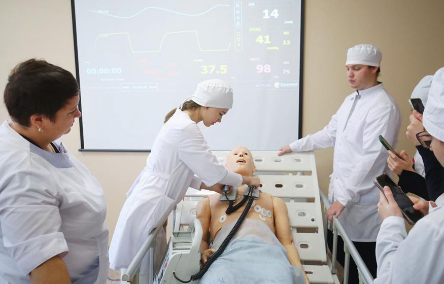 «Фальшивые врачи и чиновники-экономисты: пора начинать сажать!»: в Госдуме требуют жёстких мер