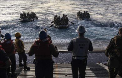 Трамп капитулировал перед Ираном: пролив не откроют, конфликт сворачивают?