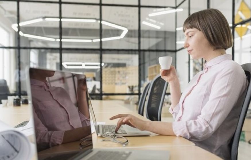 Шестидневка как плантация: депутаты осадили «бессмертных» олигархов за законопроект о 12-часовом дне