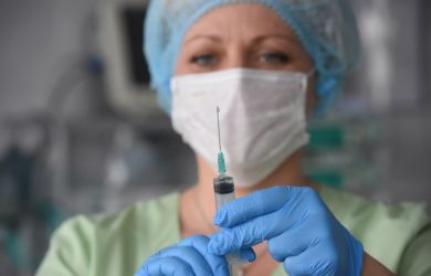 Прививка от рака БЕСПЛАТНО для всех россиян: тысячи жизней спасут уже в 2026-м