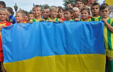 Травля за русский во Львове: 40 тысяч детей из Донбасса в изоляции?