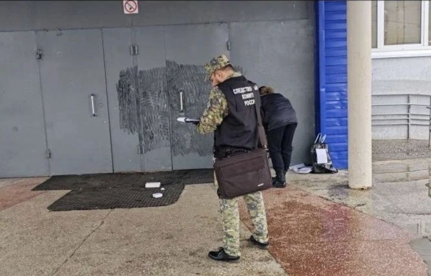 Трагедия в Пермском крае: 17-летний зарезал учительницу у порога школы Трагедия в Пермском крае: 17-летний зарезал учительницу у порога школы