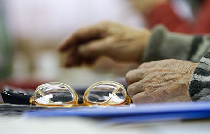 «Пенсионеров надули!»: Почему накопить на достойную старость в России стало невозможным