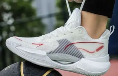 Шутка закончившаяся открытием. Скрип кросовок помог решить ученым две важнейшие задачи