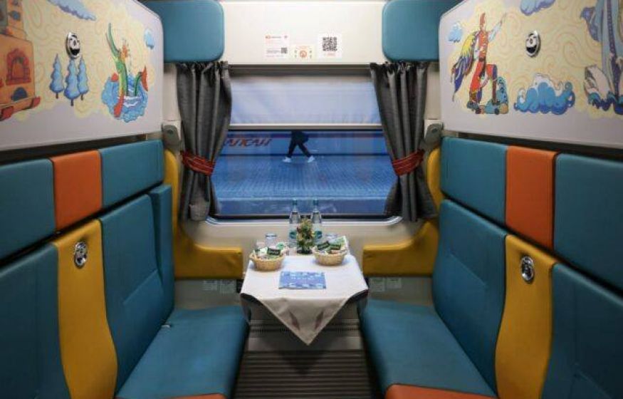 Будущее на рельсах: РЖД представили революционные вагоны с высокотехнологичным интерьером