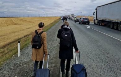 Молодёжь России уезжает: вложили миллиарды — а они в Азию и Европу? И в чем же причина?