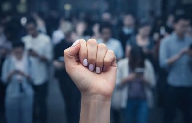 «Я не боюсь Путина»: проснулась совесть нации с видом на Монте-Карло