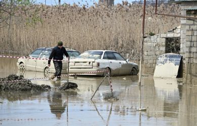 Выяснили причину? Чиновники Дагестана выдали разрешения на стройку в реке! Наводнение смело тысячи домов...