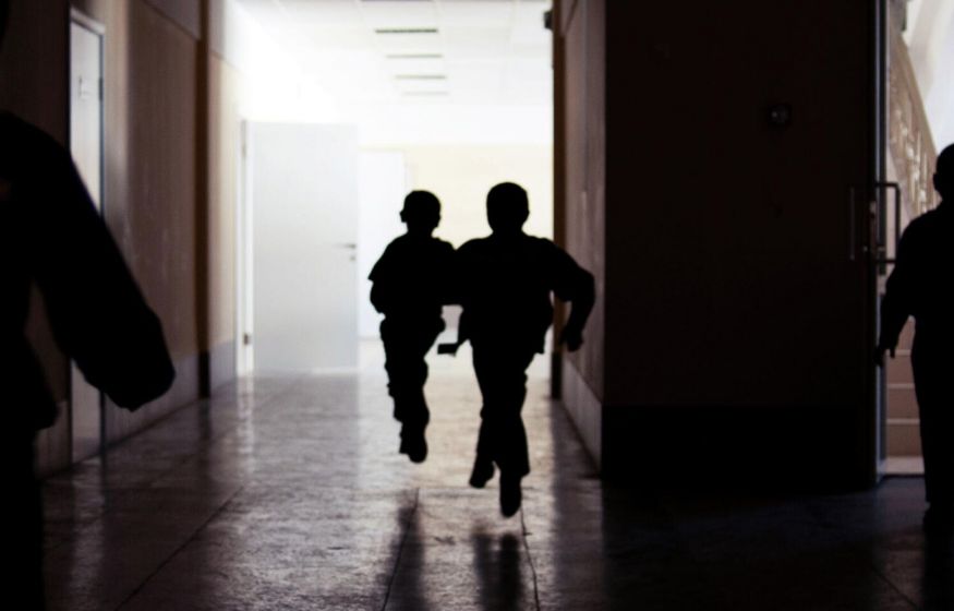 Дети мигрантов под пристальным надзором: силовики и учителя против национальной розни