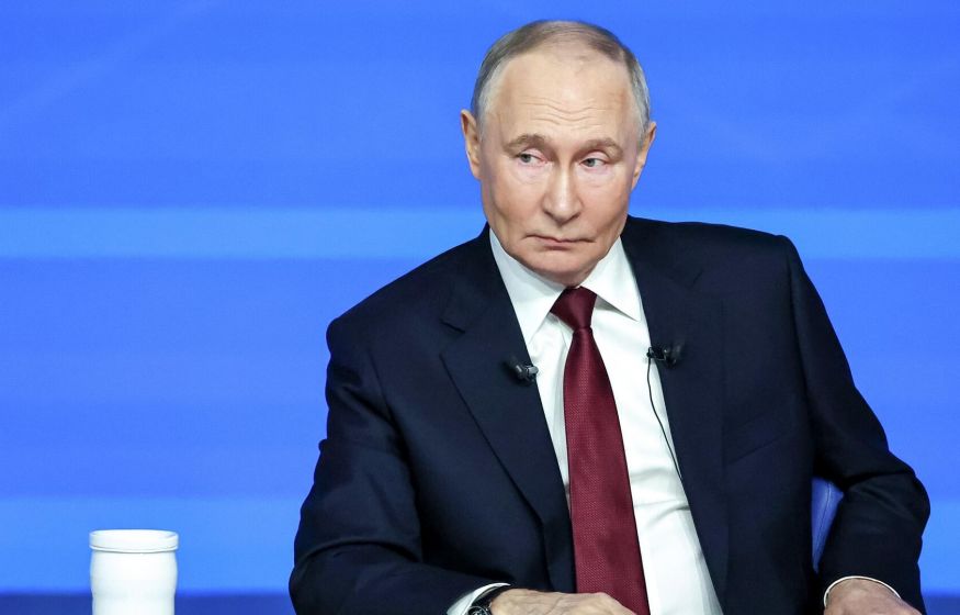 «В курсе всего»: Хазин раскрыл тайные источники информации Путина