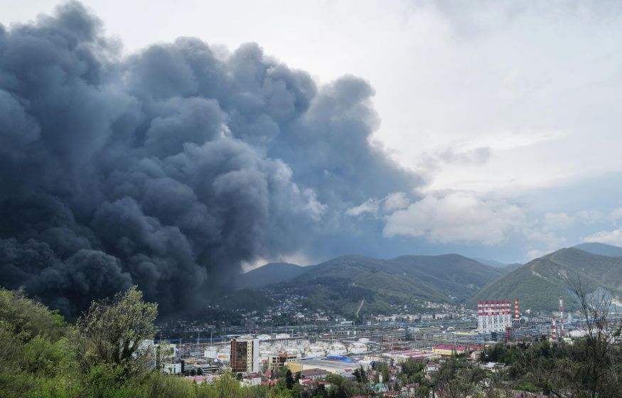 Срочно: В Туапсе идёт эвакуация! Чиновники получают больше Путина. Британия угрожает Курску? Главное к утру