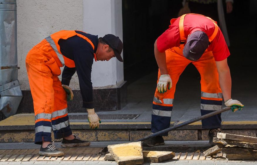 Мигранты в шоке! Пошлина для иностранцев взлетела в 12 раз. Власти ужесточают меры