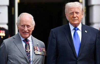 Виски-дипломатия": Трамп снял тарифы на шотландский виски после визита Карла III  