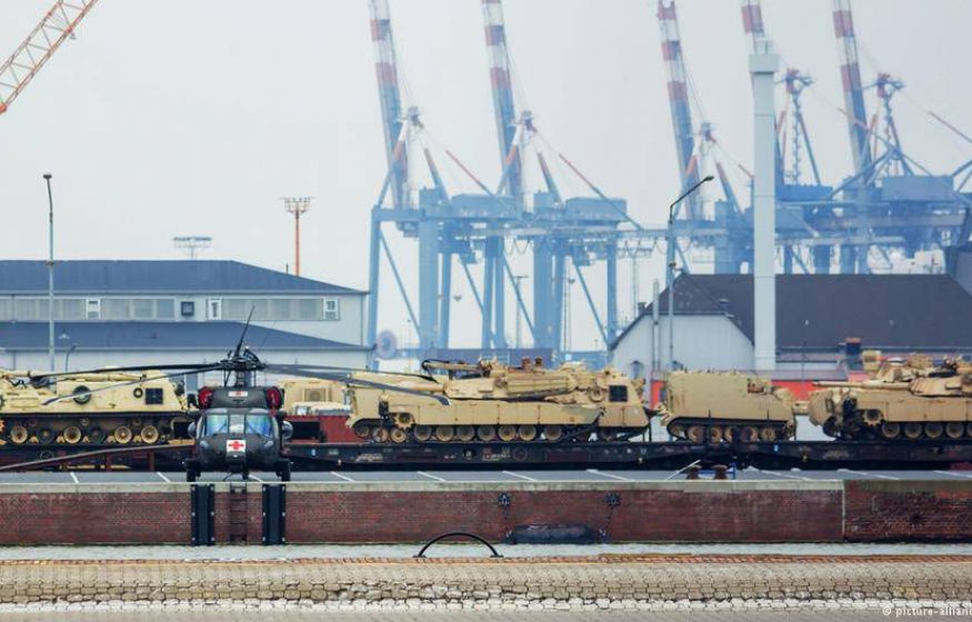 «Германия переводит порты и дороги на военные рельсы» — Бремерхафен готовят к танкам, но денег не хватает?