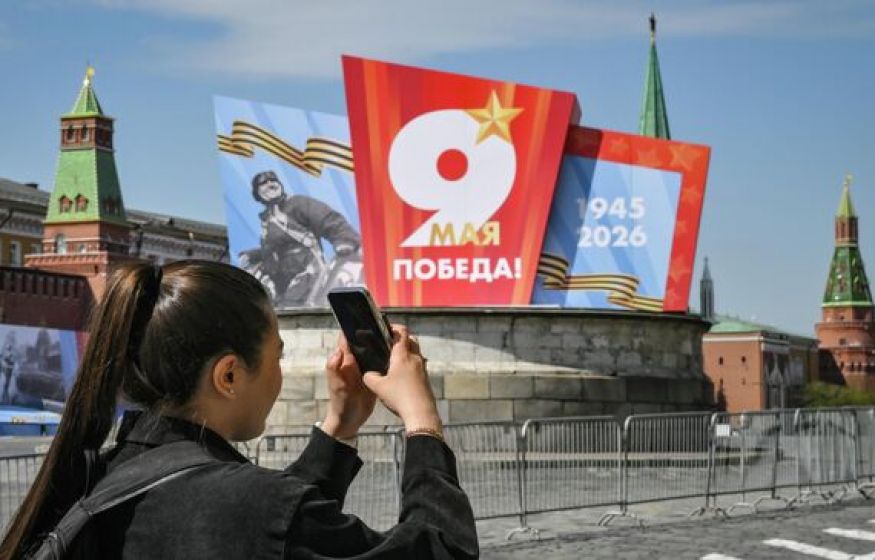 «Похуже ядерной бомбы»: Россия сбросила на Украину листовки с правдой о деде Зеленского