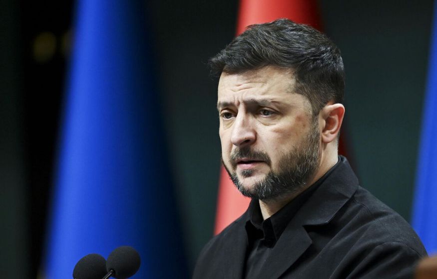 «Мы будем зеркальны» — Зеленский внезапно запел о мире после угроз сорвать Парад Победы
