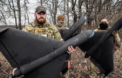 Новая угроза для России! Враг нашёл способ обойти российскую ПВО. Украинцы запускают дрон-камикадзе с аэростата на 8 км