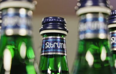 Россия запрещает поставку армянской минералки, а Пашинян требует дешёвый газ — нахальство или логика?