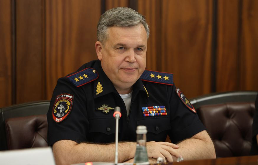 «В Минобороны России закручивают гайки»: после перестановок в ведомстве могут усилить контроль за деньгами и закупками? «В Минобороны России закручивают гайки»: после перестановок в ведомстве могут усилить контроль за деньгами и закупками?