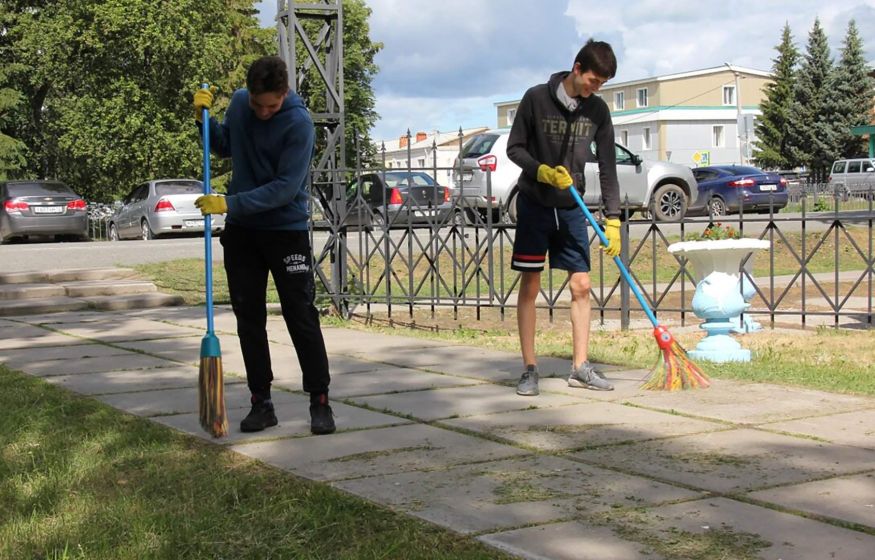 Подростки хотят работать — государство готово? Новые правила с 2026 года