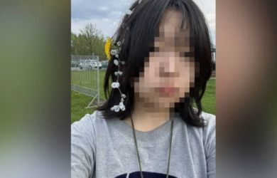 Что-то с головой? Избили самокатом: 42-летняя женщина и её мать жестоко набросились на 14-летнюю школьницу в подъезде