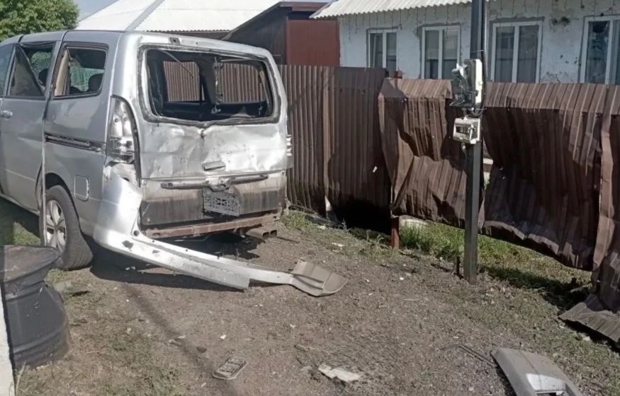 Женщина погибла под Белгородом: украинский FPV-дрон ударил по автомобилю — муж получил тяжёлые ранения Женщина погибла под Белгородом: украинский FPV-дрон ударил по автомобилю — муж получил тяжёлые ранения