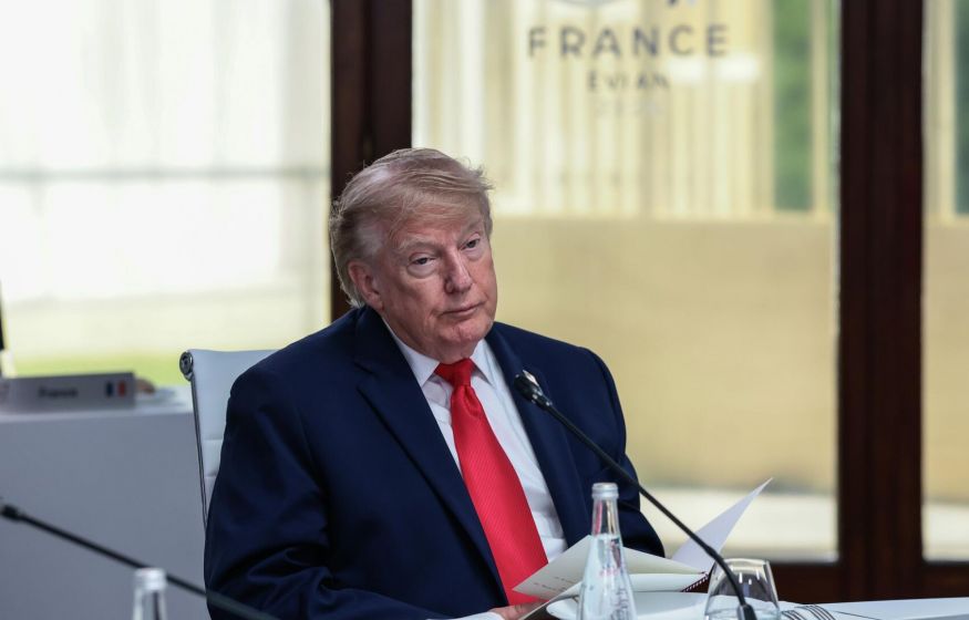 «Я хотел убедиться, что цена не нефть остается низкой»: Трамп готов вернуть санкции против России