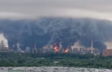Переговоры сорваны, Зеленский на подъёме, а Москву накрыла новая атака. Что вообще происходит за кулисами?!