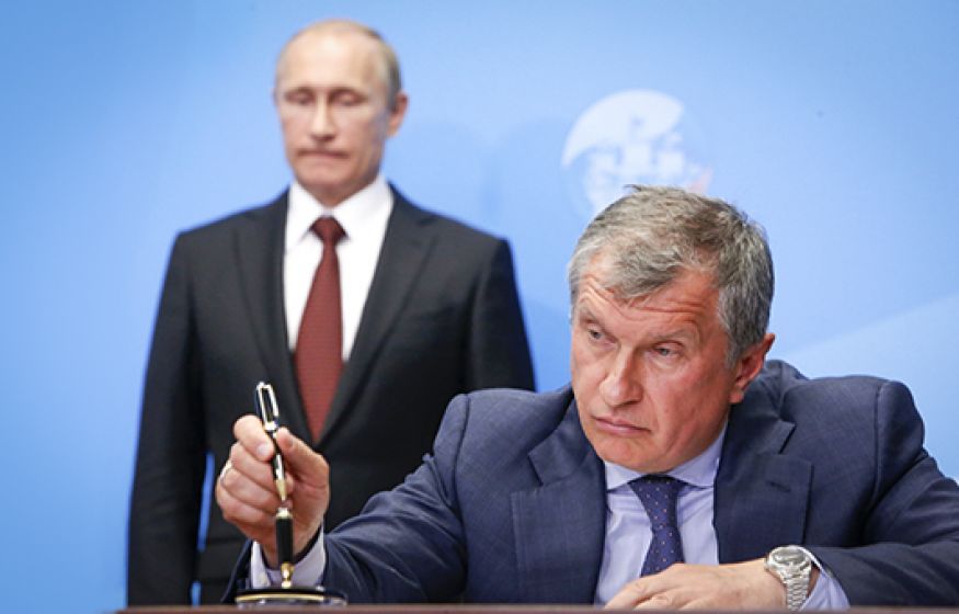 Сечин бьет тревогу из-за ситуации с бензином — Путин получил письмо. Что  изменится для водителей